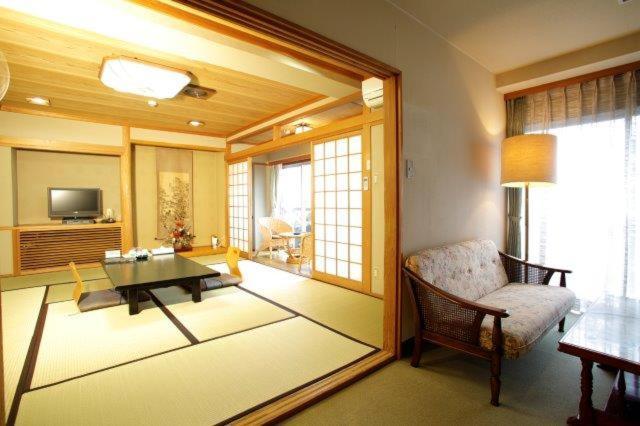 Sendai Hotel Satsumasendai Bagian luar foto